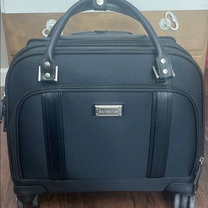 Samsonite Ladies Rolling Briefcase/suitcase/mobile office case